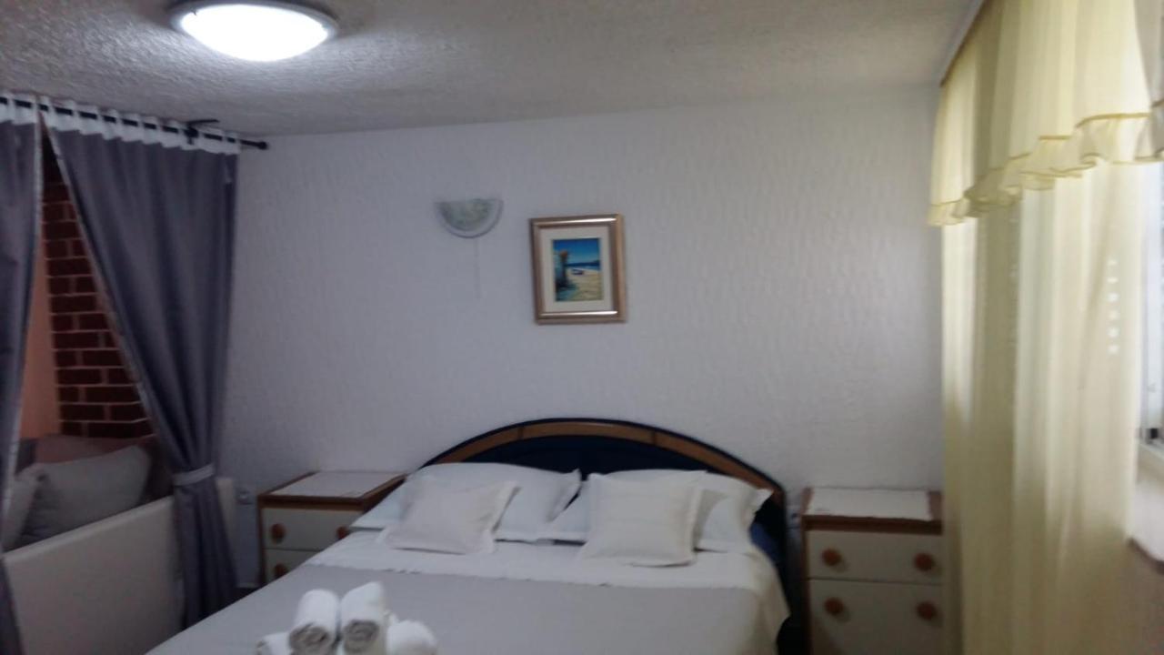 Apartmani Gojevic โวดีเซ ภายนอก รูปภาพ