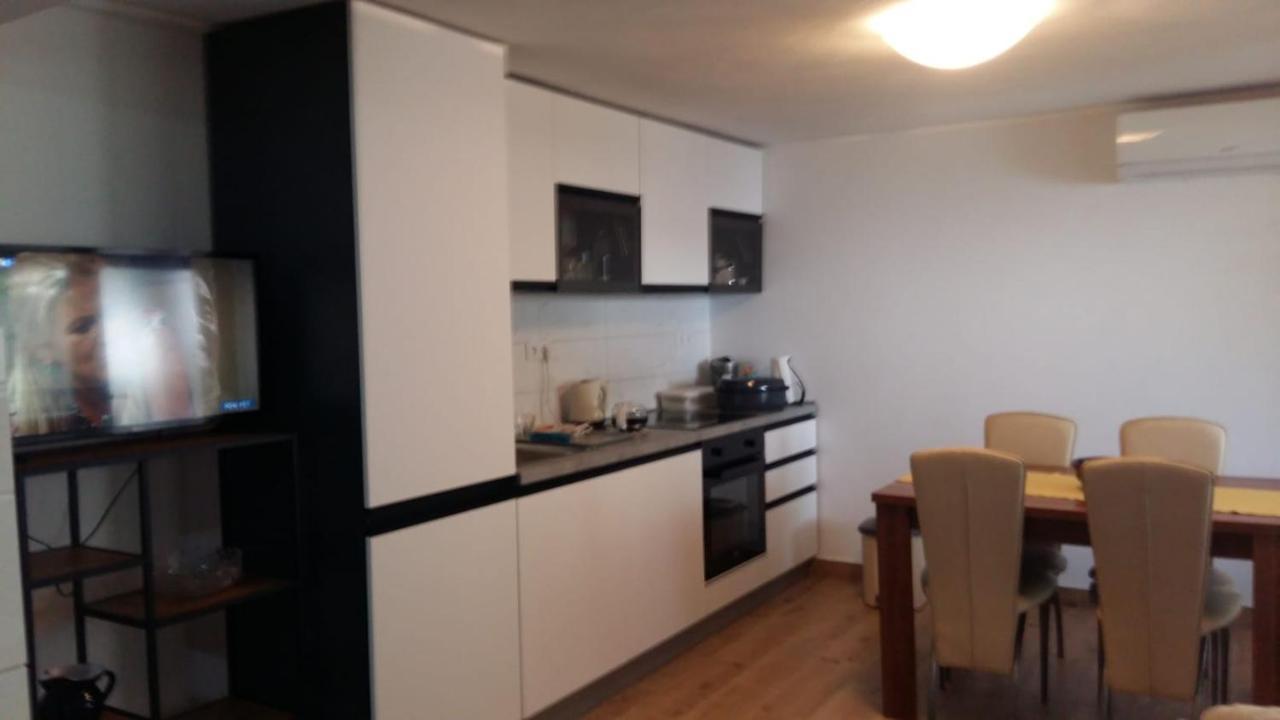 Apartmani Gojevic โวดีเซ ภายนอก รูปภาพ