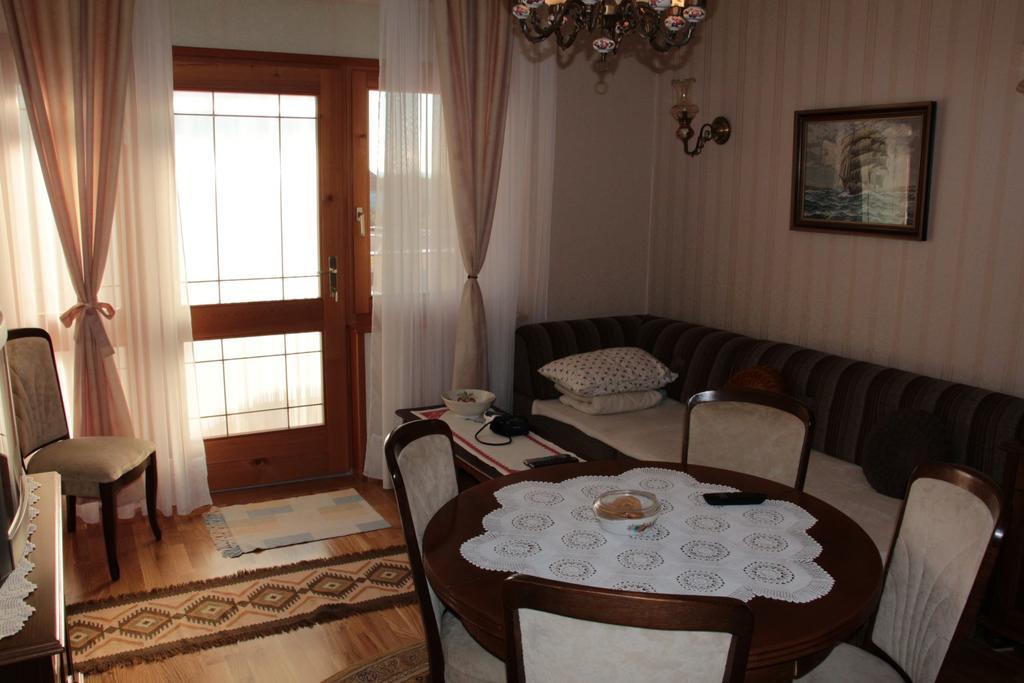 Apartmani Gojevic โวดีเซ ภายนอก รูปภาพ