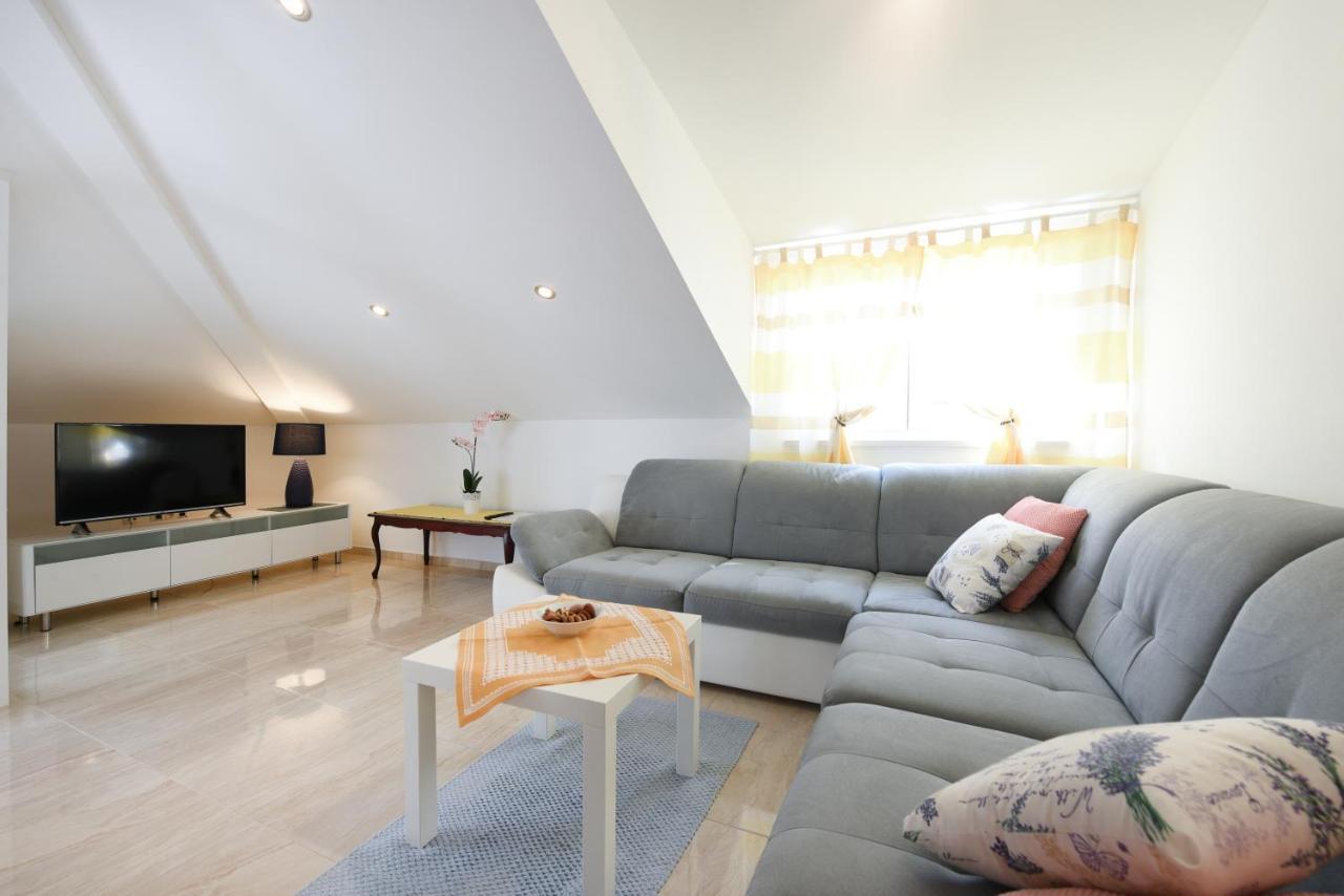 Apartmani Gojevic โวดีเซ ภายนอก รูปภาพ